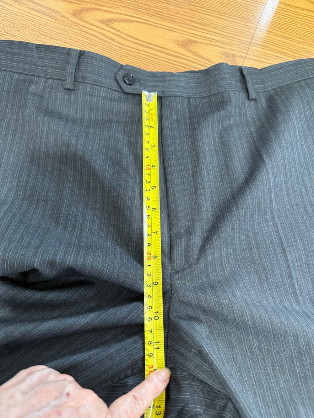 46R Jos. A Banks Suit - 2 Button Dark Gray Pin Stripe. Pants included. - Picture 13 of 15